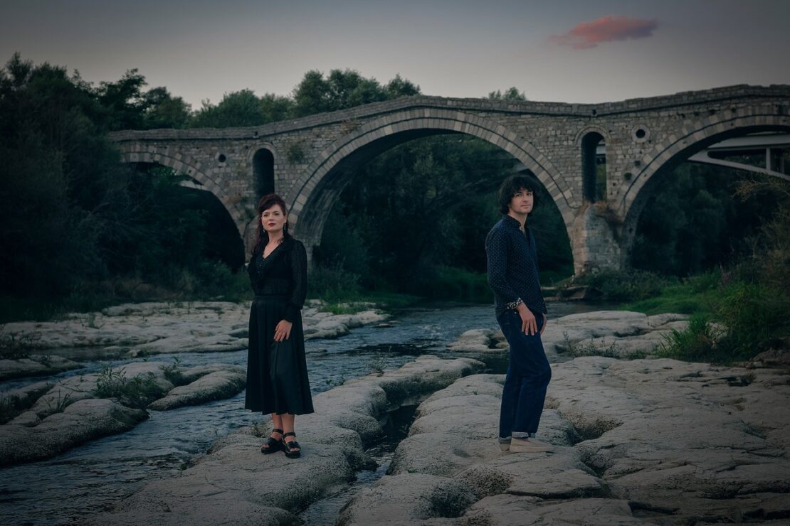 Elina Duni music with Rob Luft